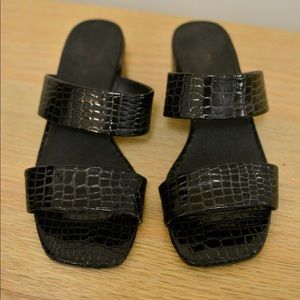 Topshop - Black Crocodile Block Heel Sandals
